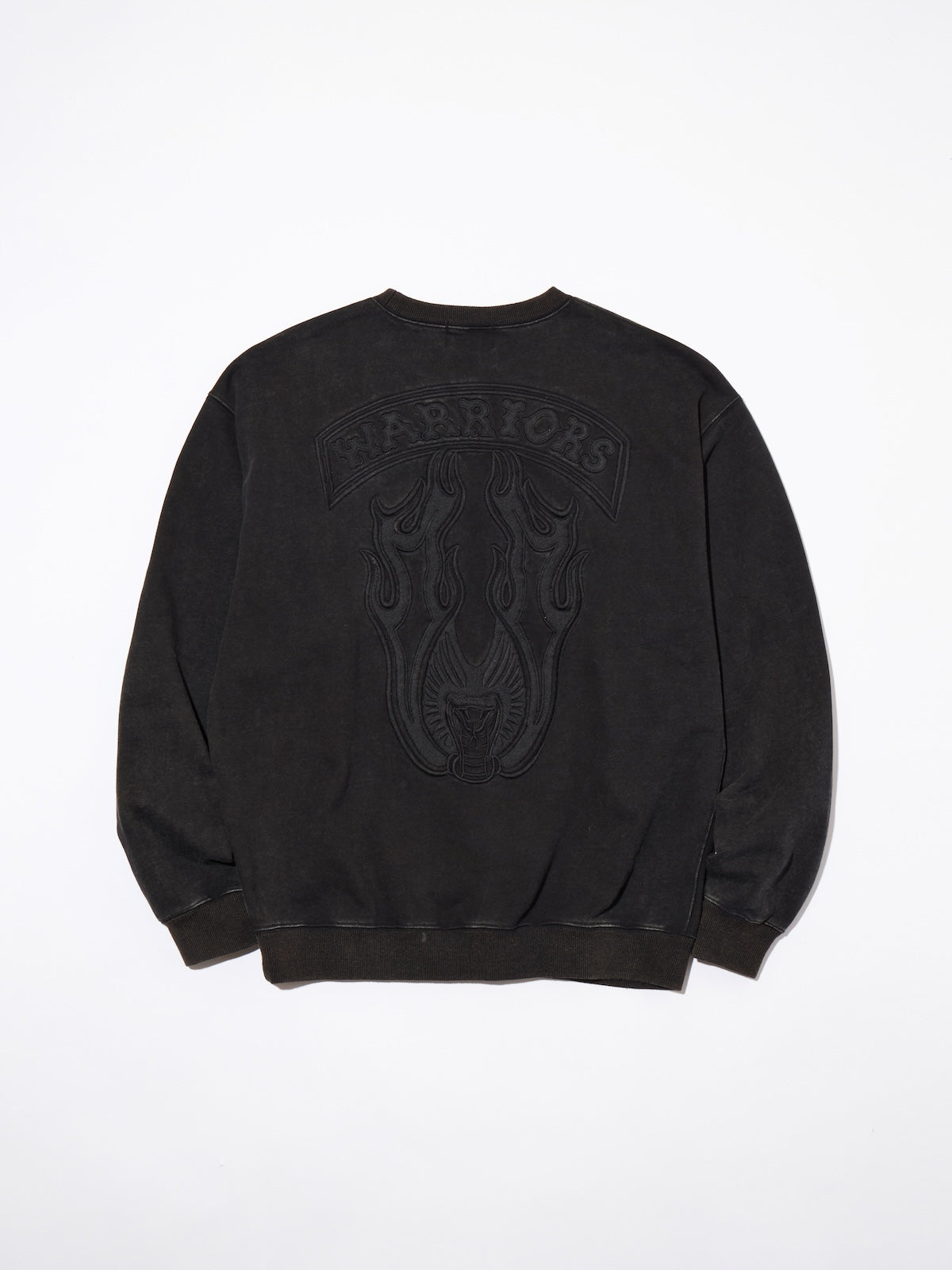 DELUXE x THE Warriors Embroidery CREW 'BLACK'