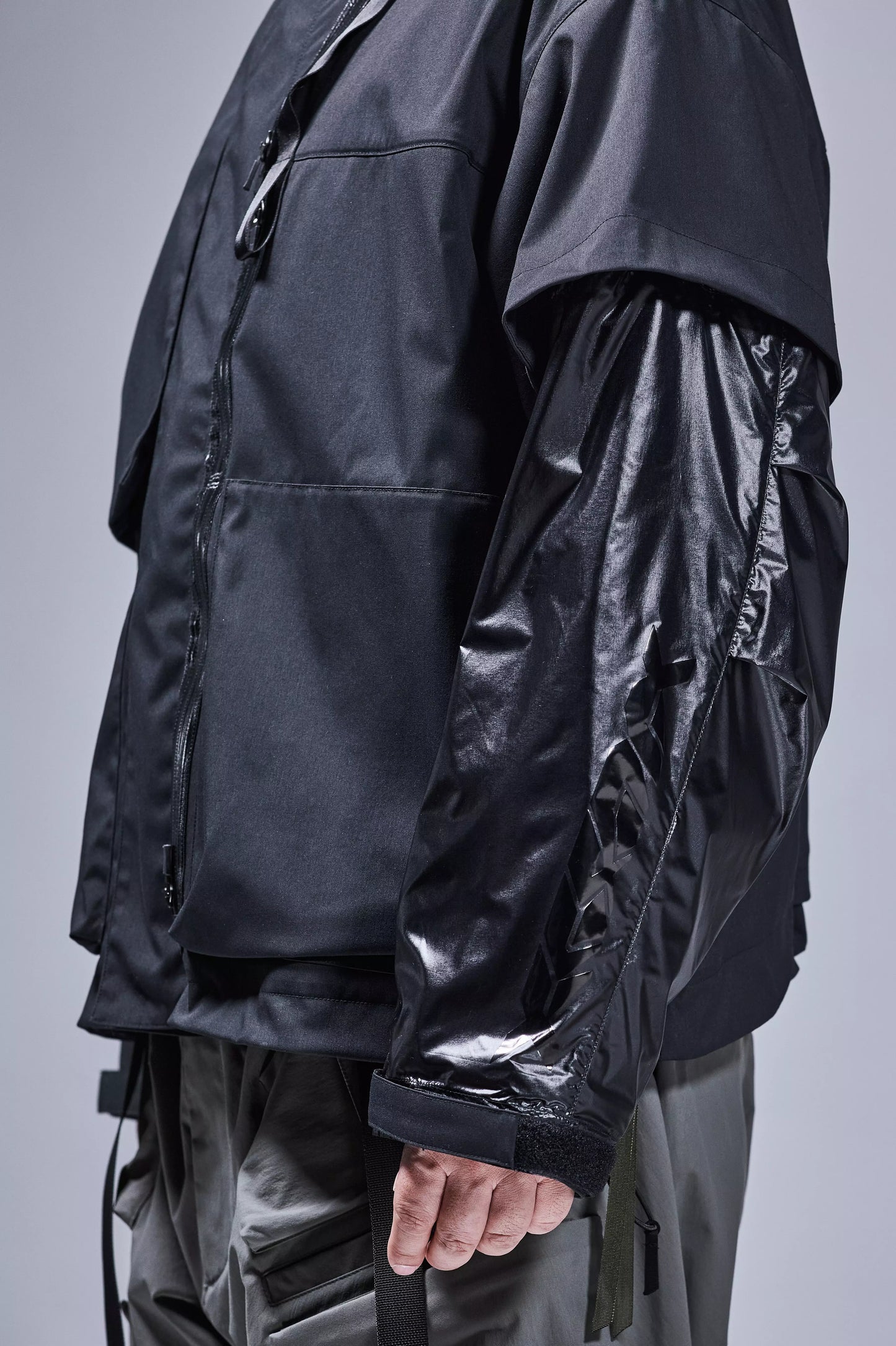 J115K-E Encapsulated Nylon Interops Jacket 'Black'