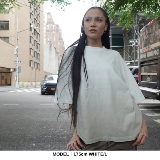 MUHAKU BLOW THROUGH MIDIUM SS TEE 'WHITE'