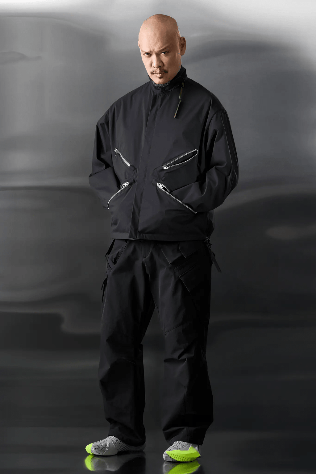ACRONYM J121-E 'BLACK' - Antithesis Store