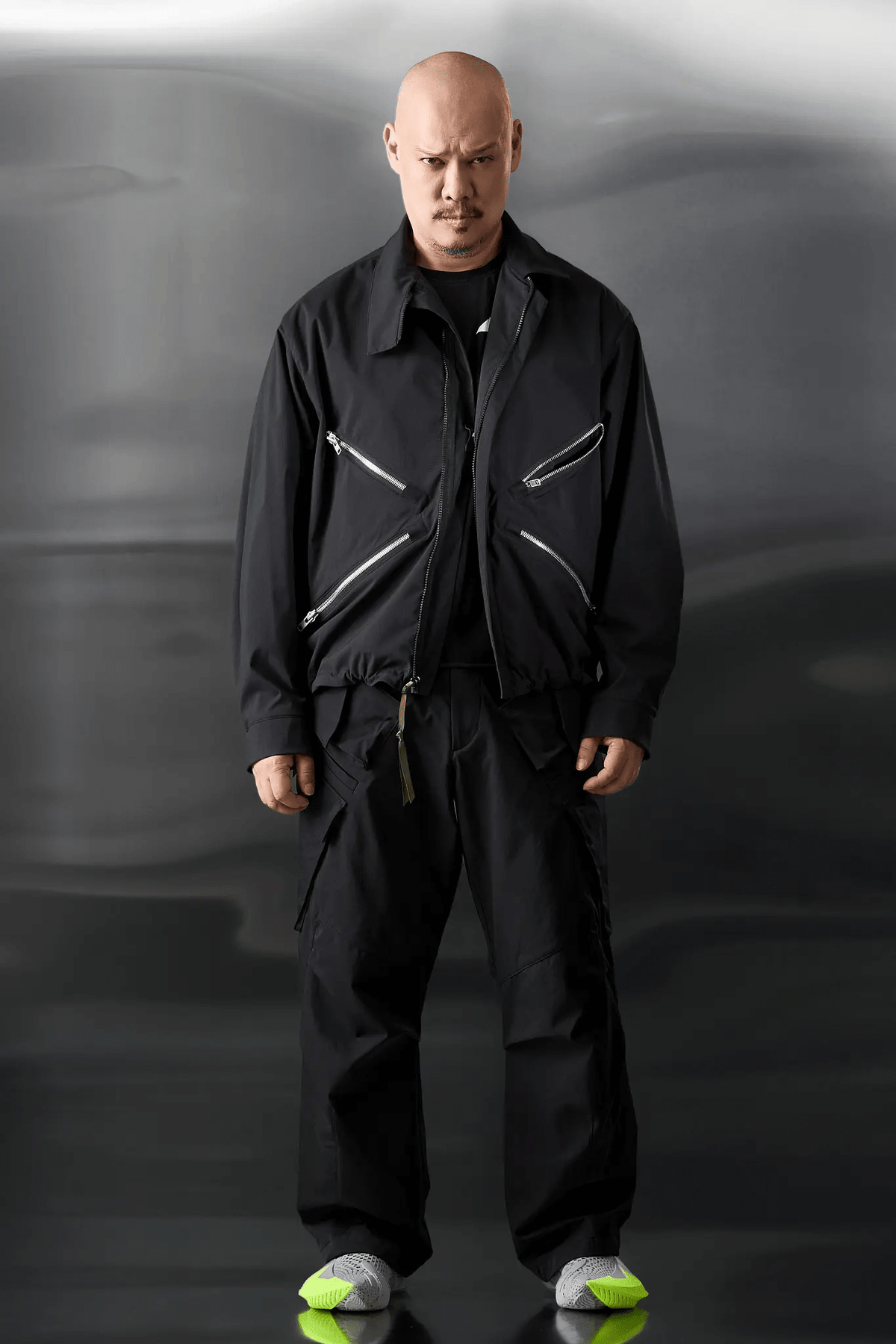 ACRONYM J121-E 'BLACK' - Antithesis Store