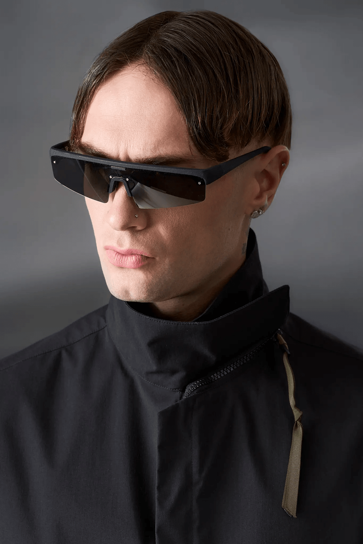 ACRONYM J121-E 'BLACK' - Antithesis Store