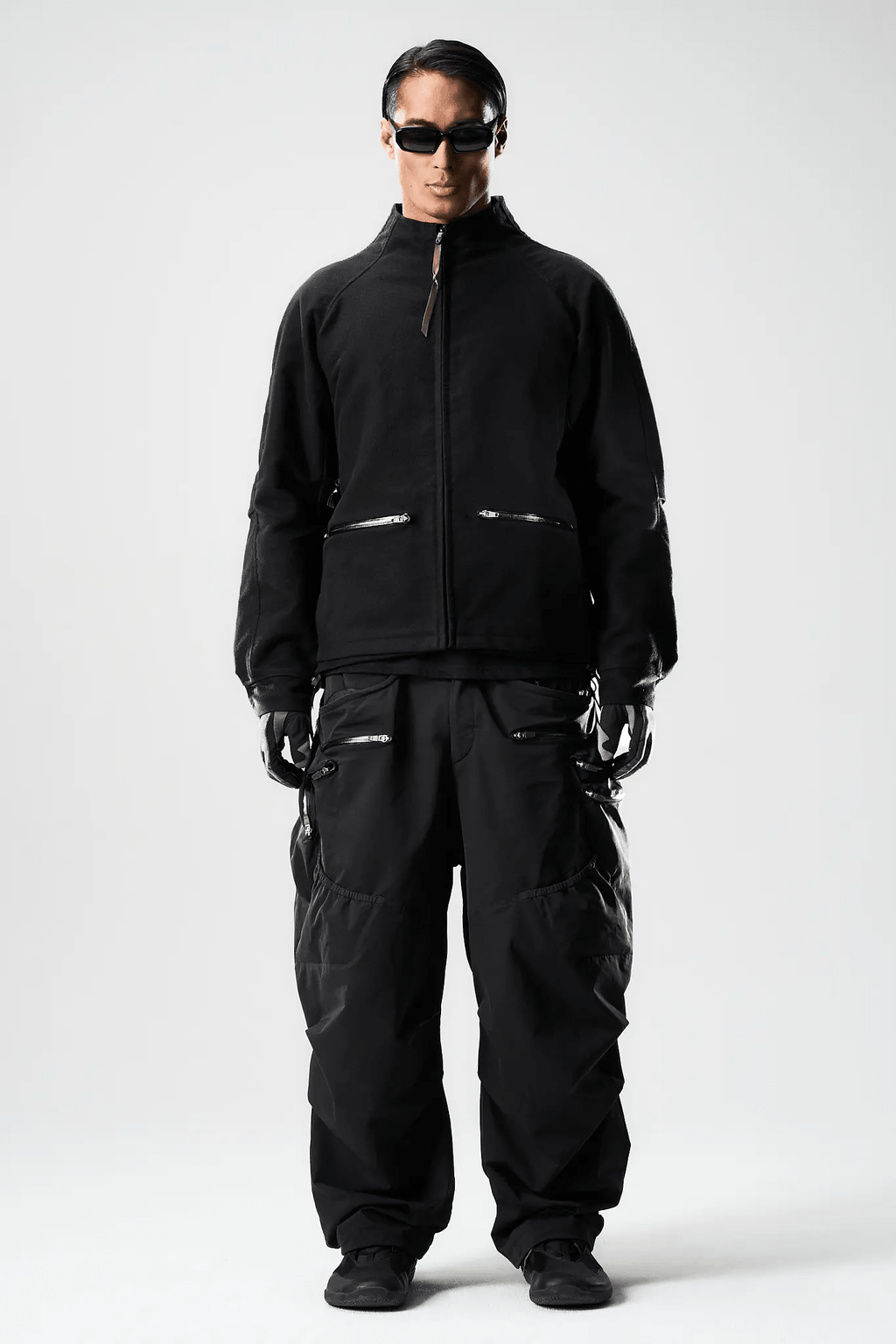 ACRONYM J137-KI 'BLACK' - Antithesis Store