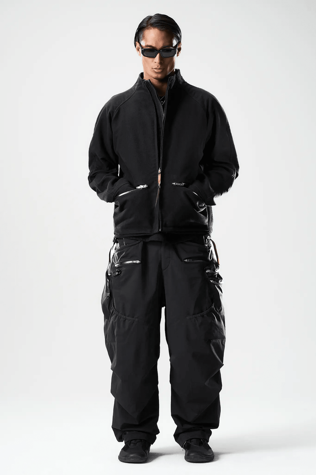 ACRONYM J137-KI 'BLACK' - Antithesis Store