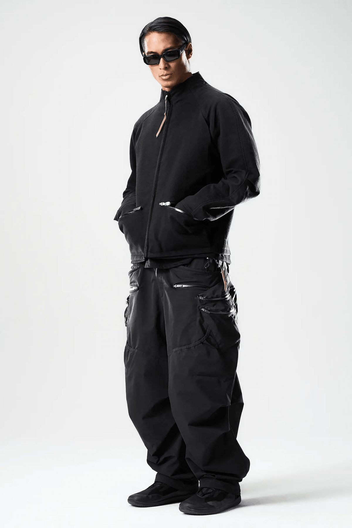 ACRONYM J137-KI 'BLACK' - Antithesis Store