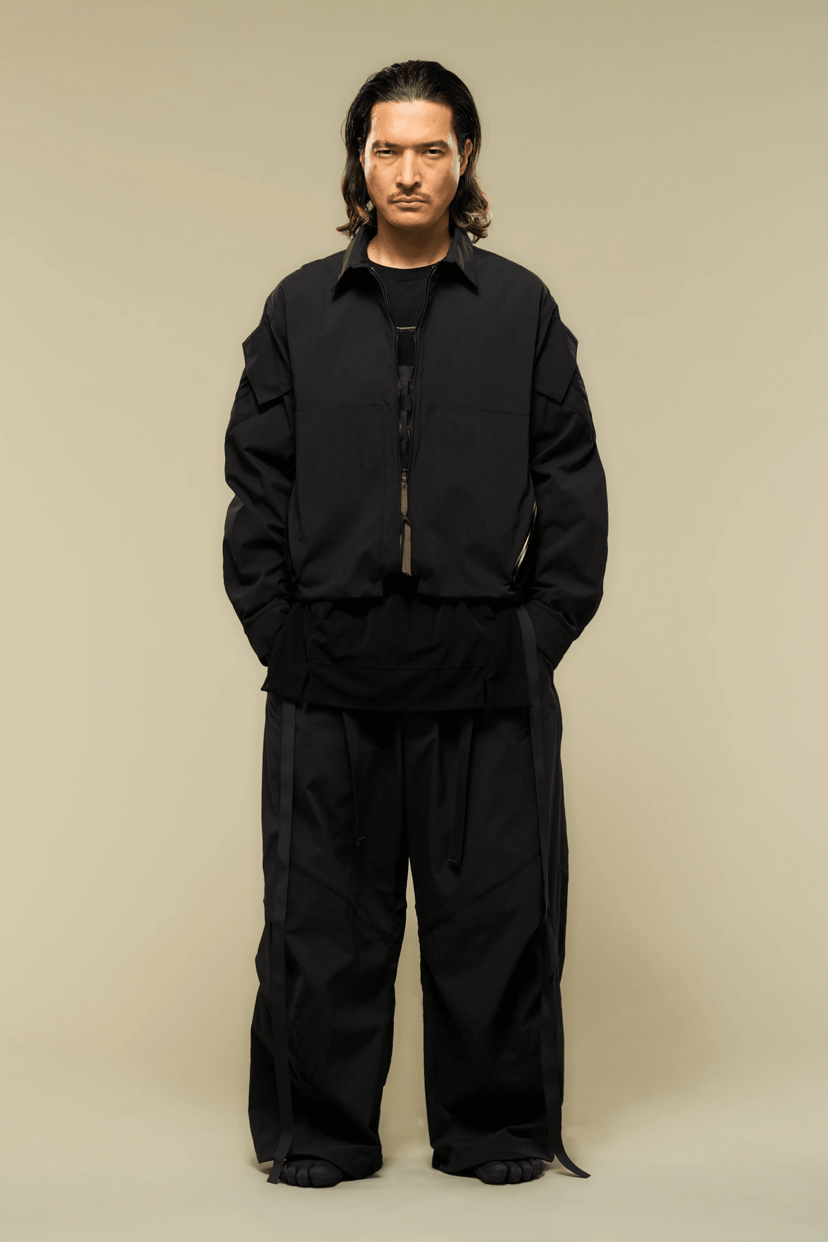 ACRONYM LA12-M 'BLACK' - Antithesis Store