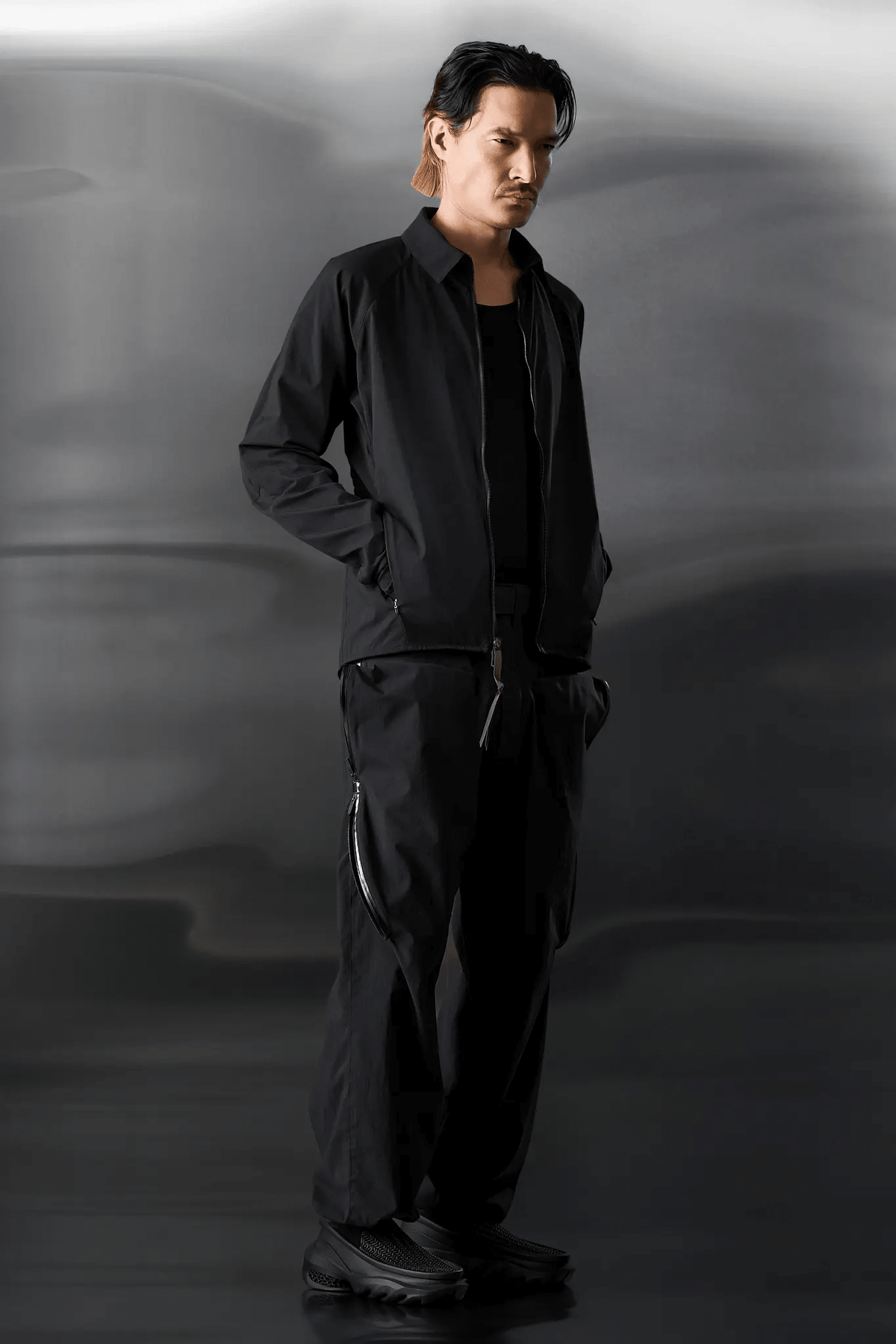 ACRONYM LA14-M 'BLACK' - Antithesis Store