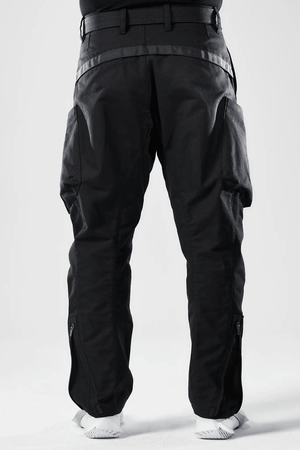 ACRONYM P37-KI 'BLACK' - Antithesis Store