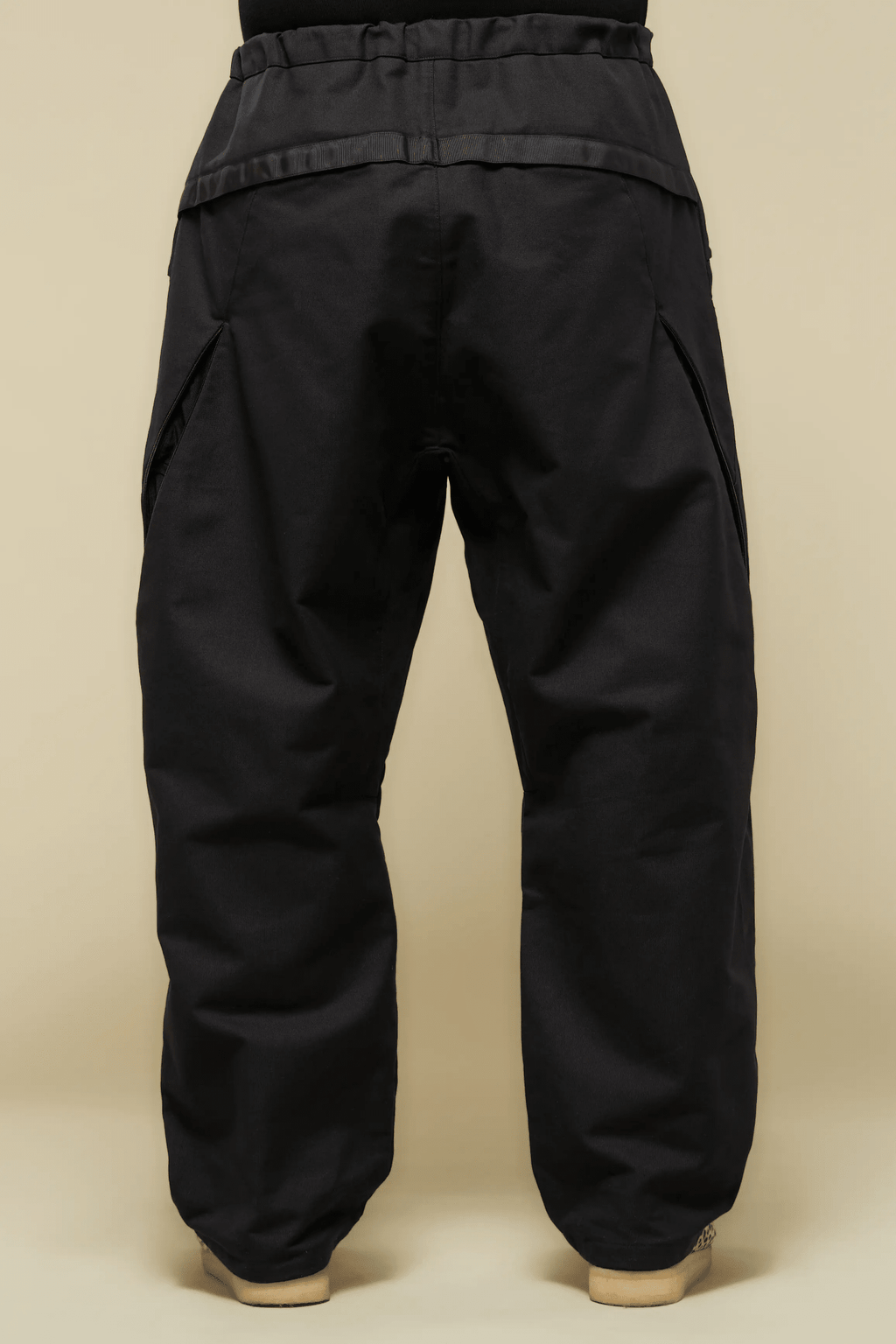 ACRONYM P55-KI 'BLACK' - Antithesis Store