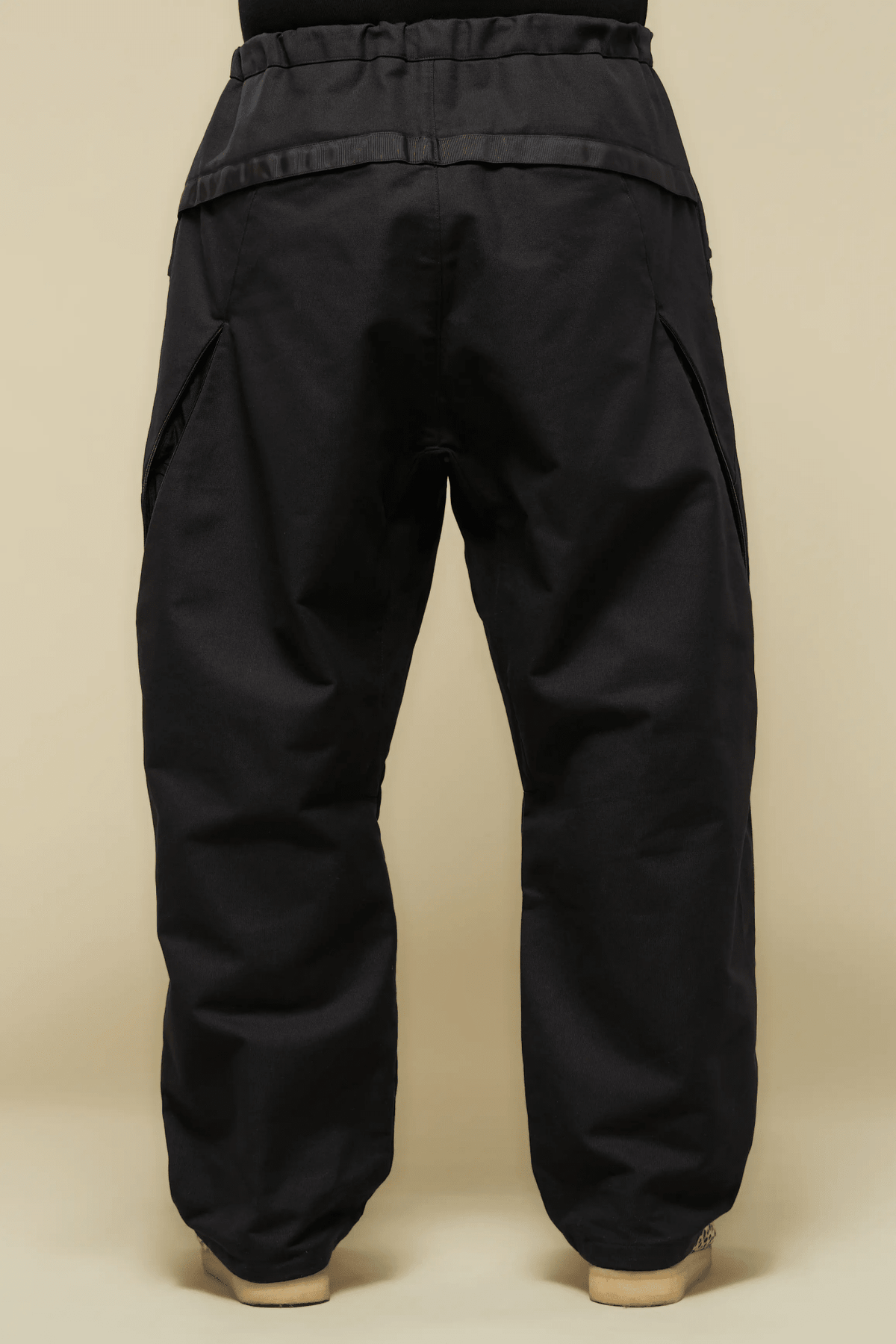 ACRONYM P55-KI 'BLACK' - Antithesis Store