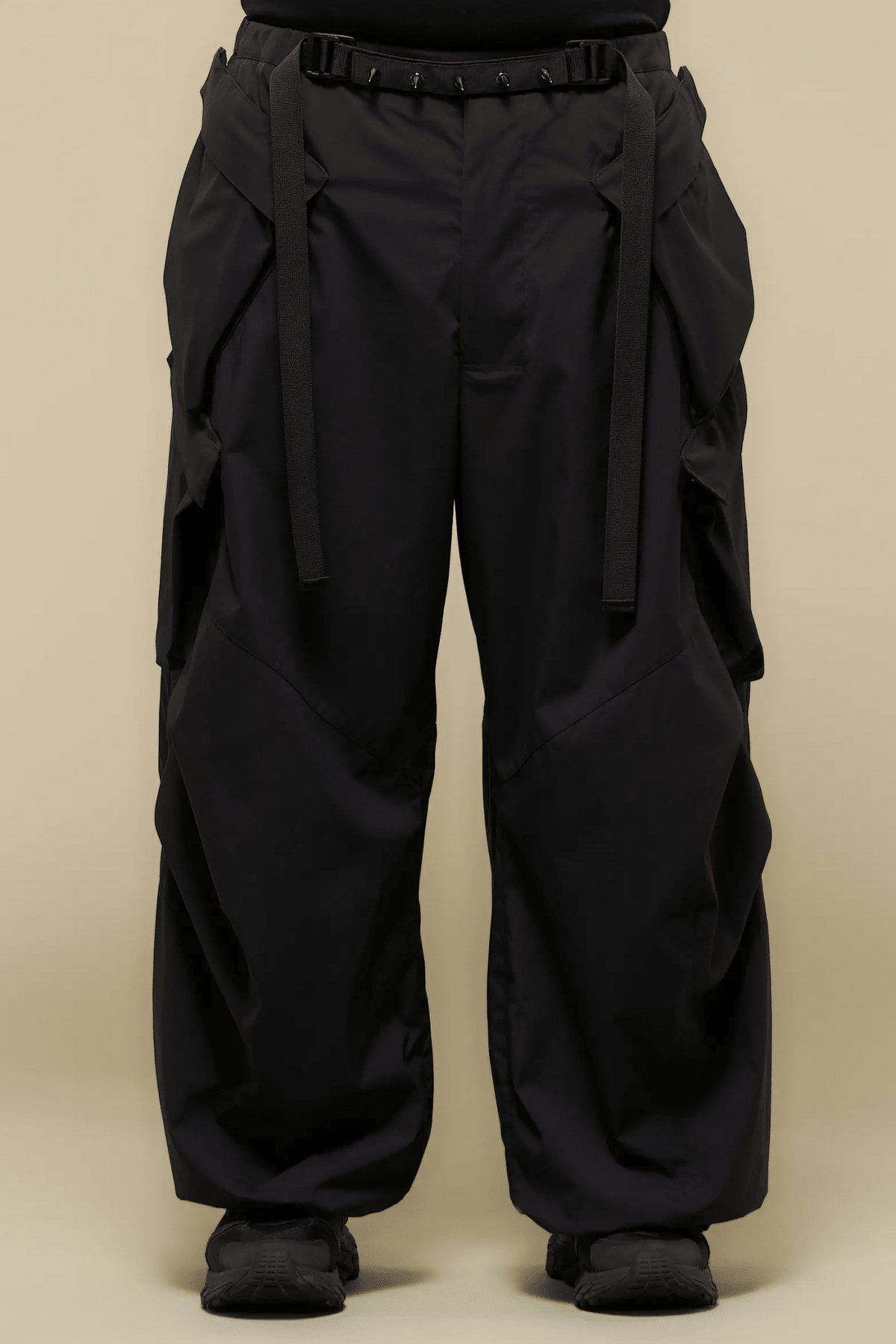 ACRONYM P56A-E 'BLACK' - Antithesis Store