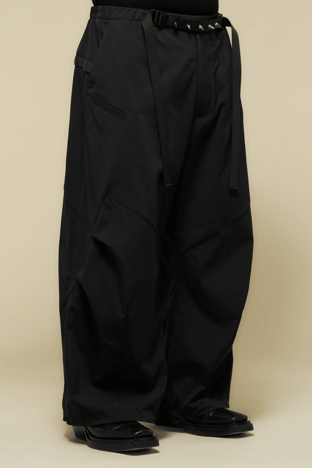 ACRONYM P56B-M 'BLACK' - Antithesis Store