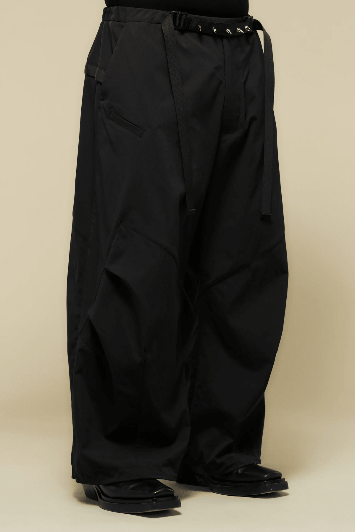 ACRONYM P56B-M 'BLACK' - Antithesis Store