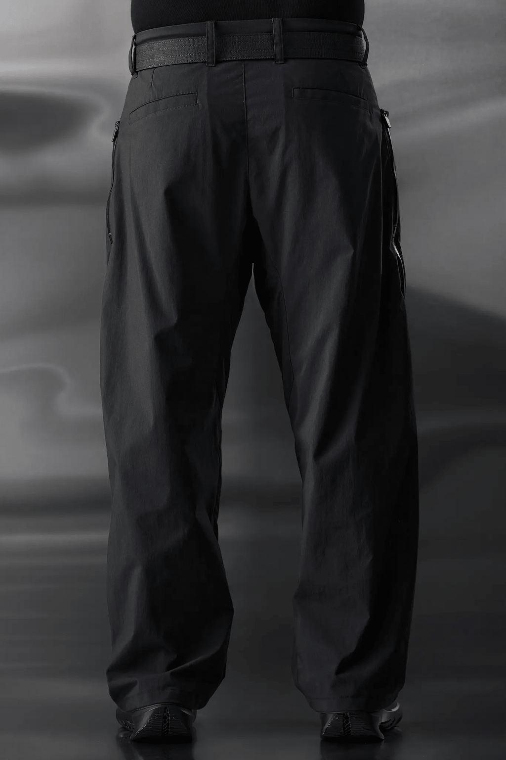 ACRONYM P60-E 'BLACK' - Antithesis Store