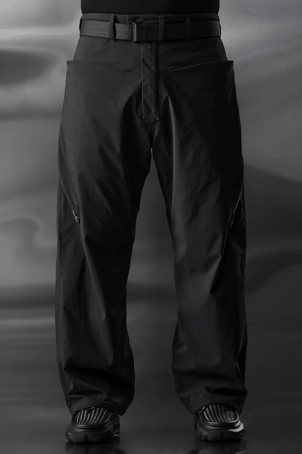 ACRONYM P60-E 'BLACK' - Antithesis Store