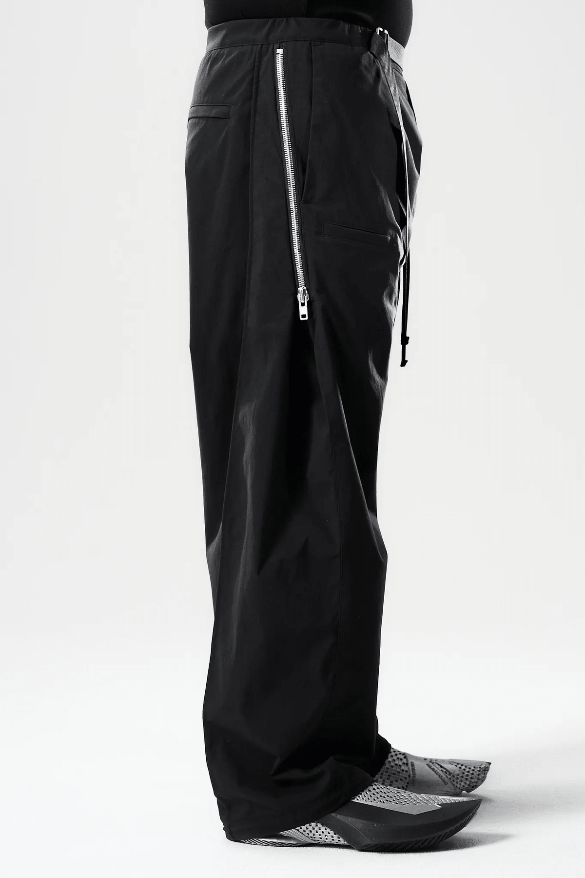 ACRONYM P63-E 'BLACK' - Antithesis Store
