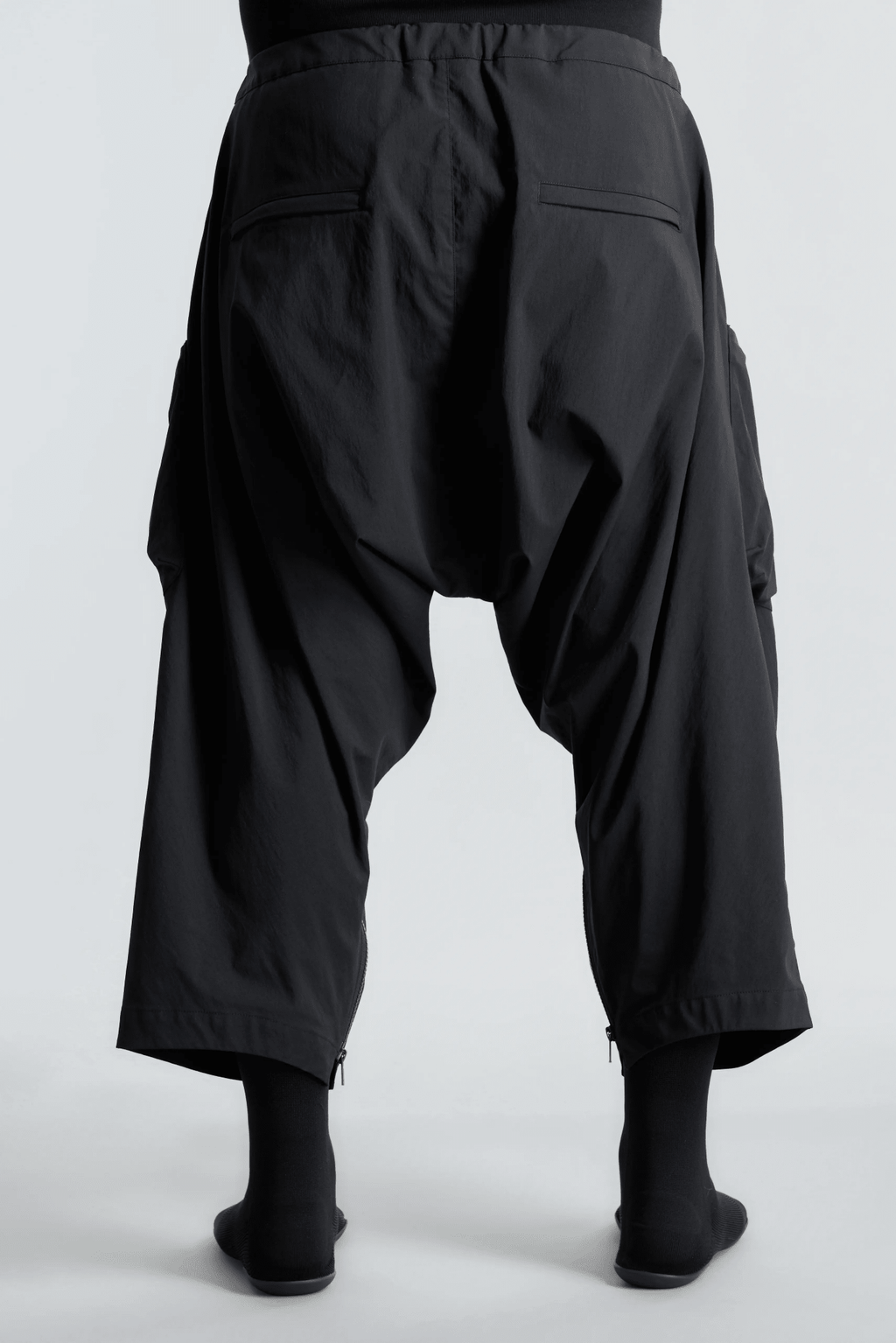 ACRONYM SK30-M 'BLACK' - Antithesis Store