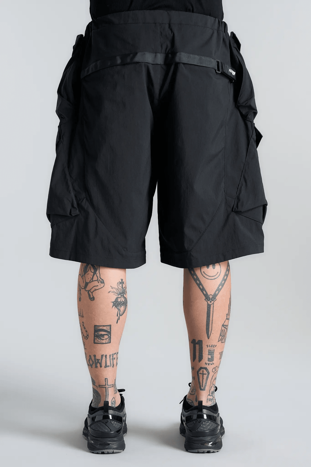 ACRONYM SP56A-M 'BLACK' - Antithesis Store