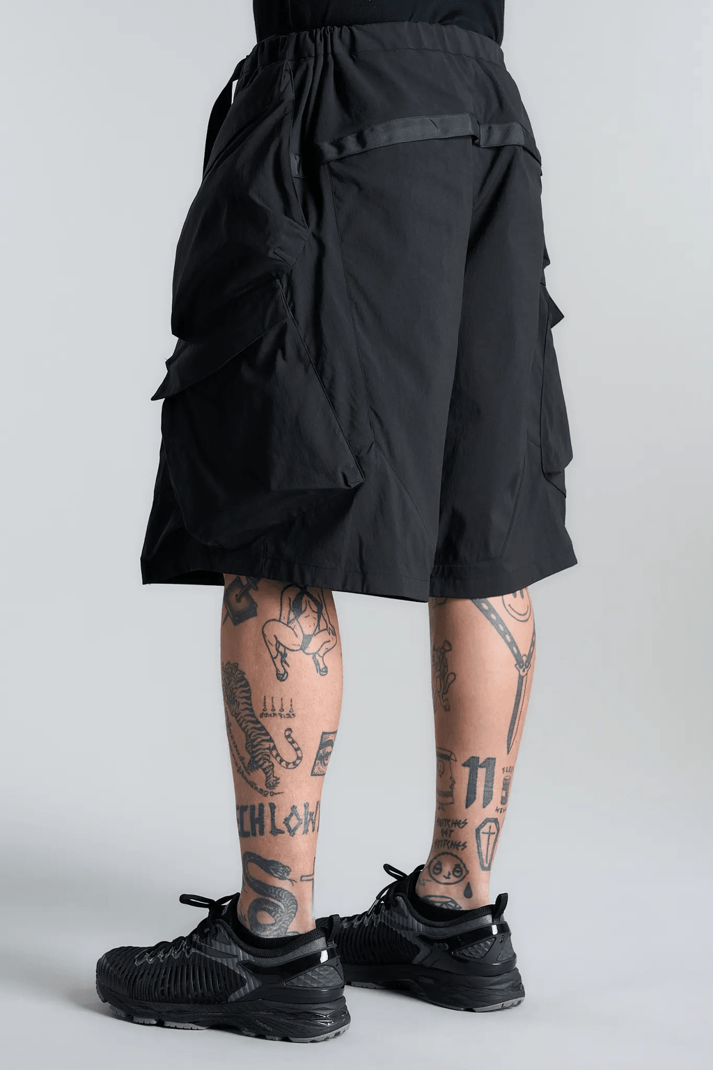 ACRONYM SP56A-M 'BLACK' - Antithesis Store