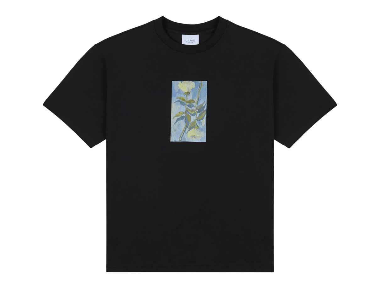 GRAND COLLECTION WHITE ROSES TEE 'BLACK' - Antithesis Store