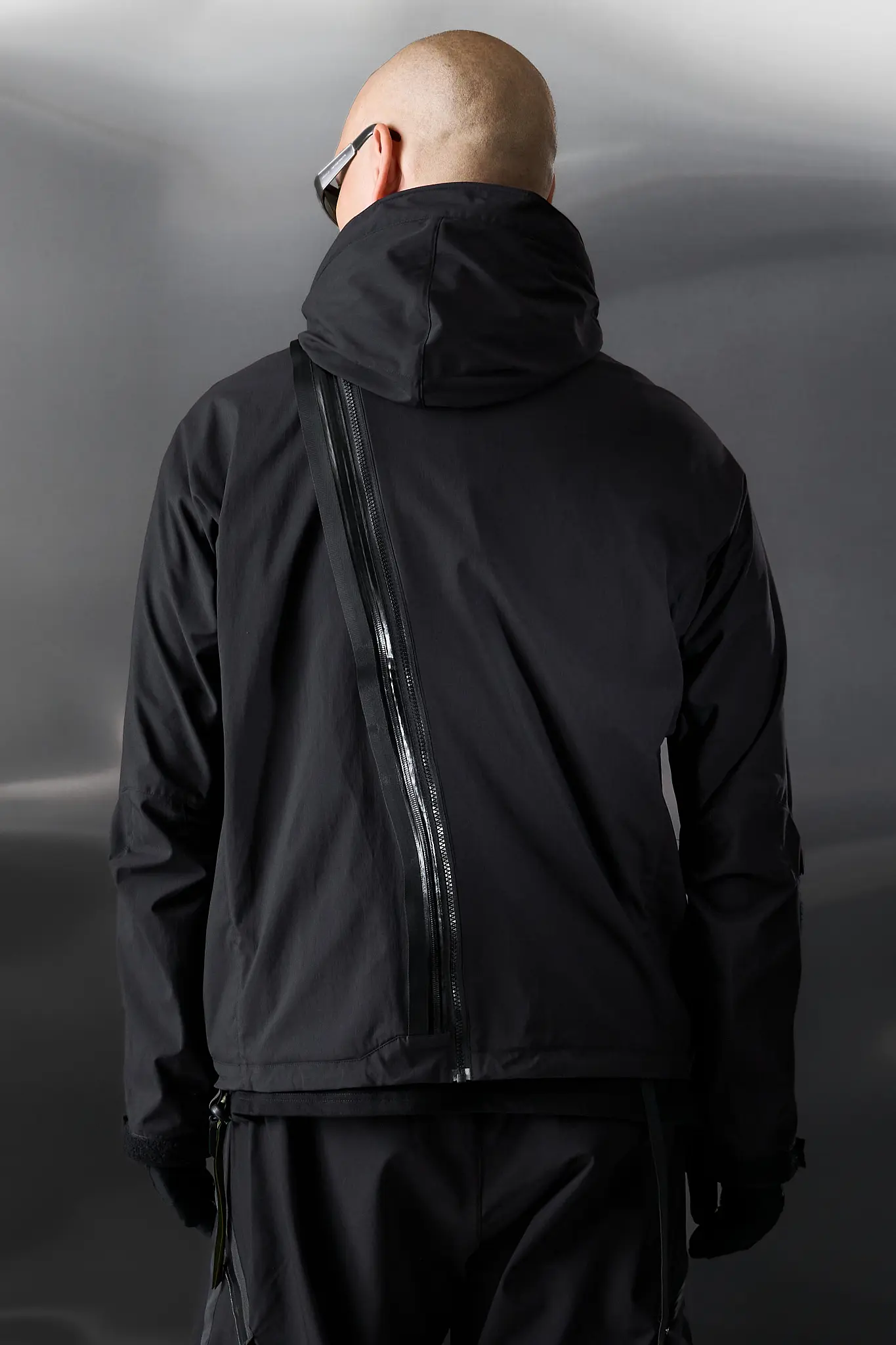 ACRONYM J23-E 'BLACK'