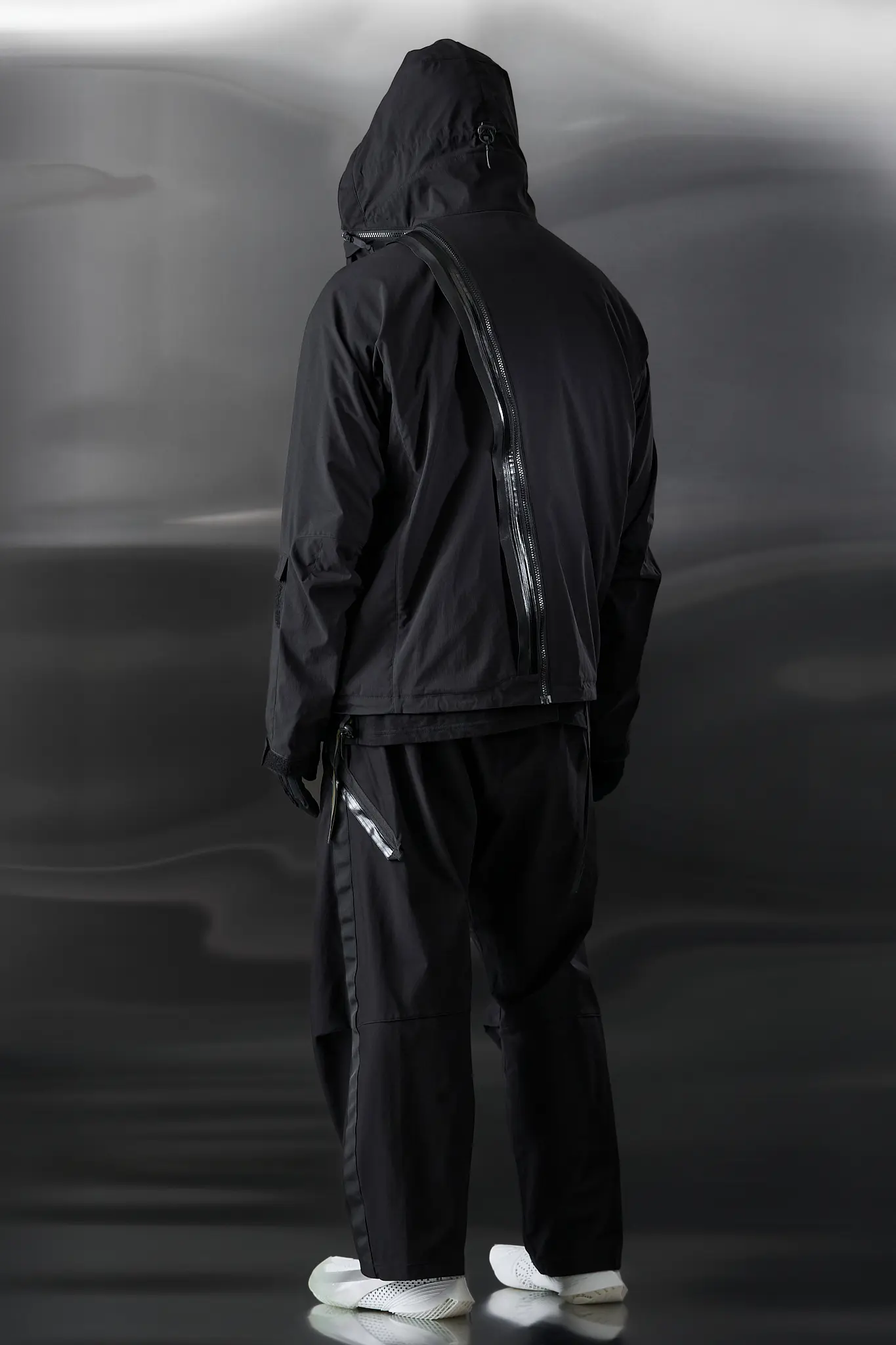 ACRONYM J23-E 'BLACK'