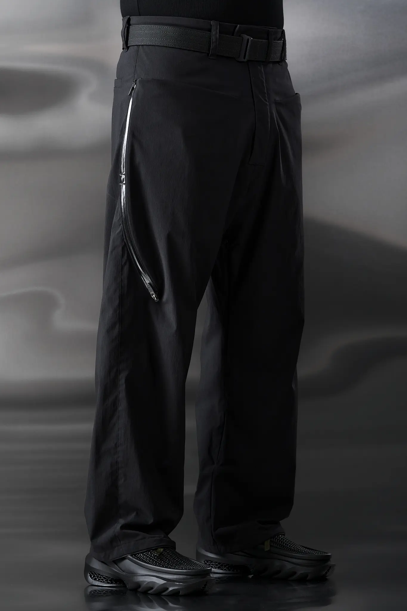 ACRONYM P60-E 'BLACK'