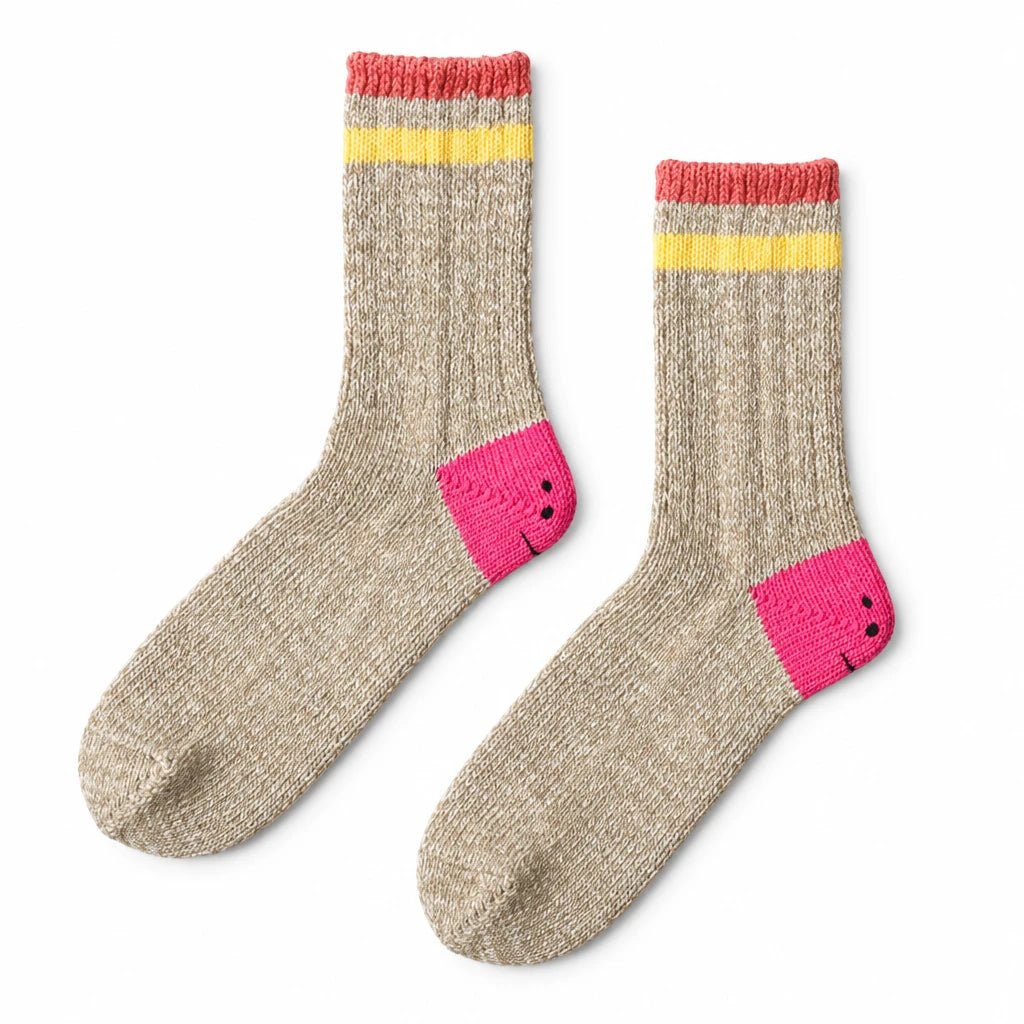 KAPITAL 60 YARNS IVY RAINBOWY HAPPY HEEL-HOLD SOCKS 'BEIGExPINK' - Antithesis Store