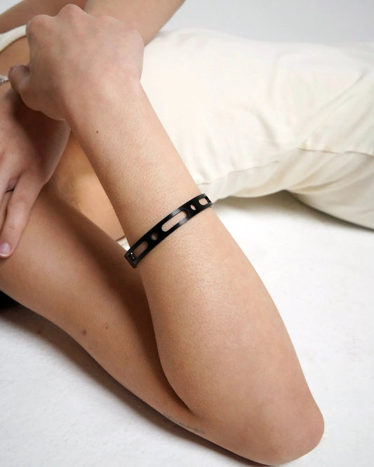 Void Bracelet 'Black' - Antithesis Store